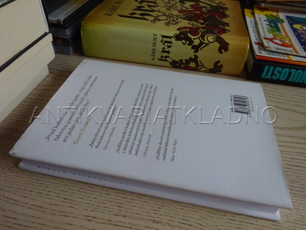 MOUDROST KONÍ, GRANT GOLLIHER, **an