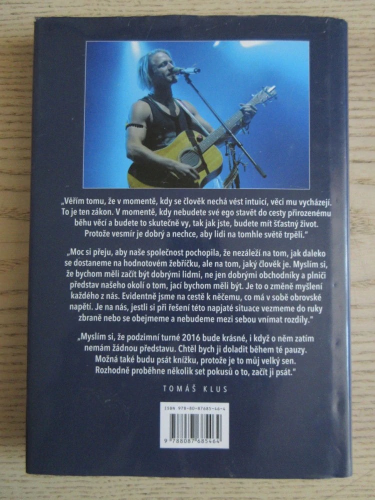 TOMÁŠ KLUS, PETR A DANA ČERMÁKOVI, **an