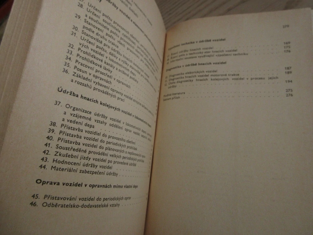 ÚDRŽBA ŽELEZNIČNÍCH HNACÍCH VOZIDEL ČSD, JOSEF NOVOTNÝ, MIROSLAV POSPÍŠIL, **an 