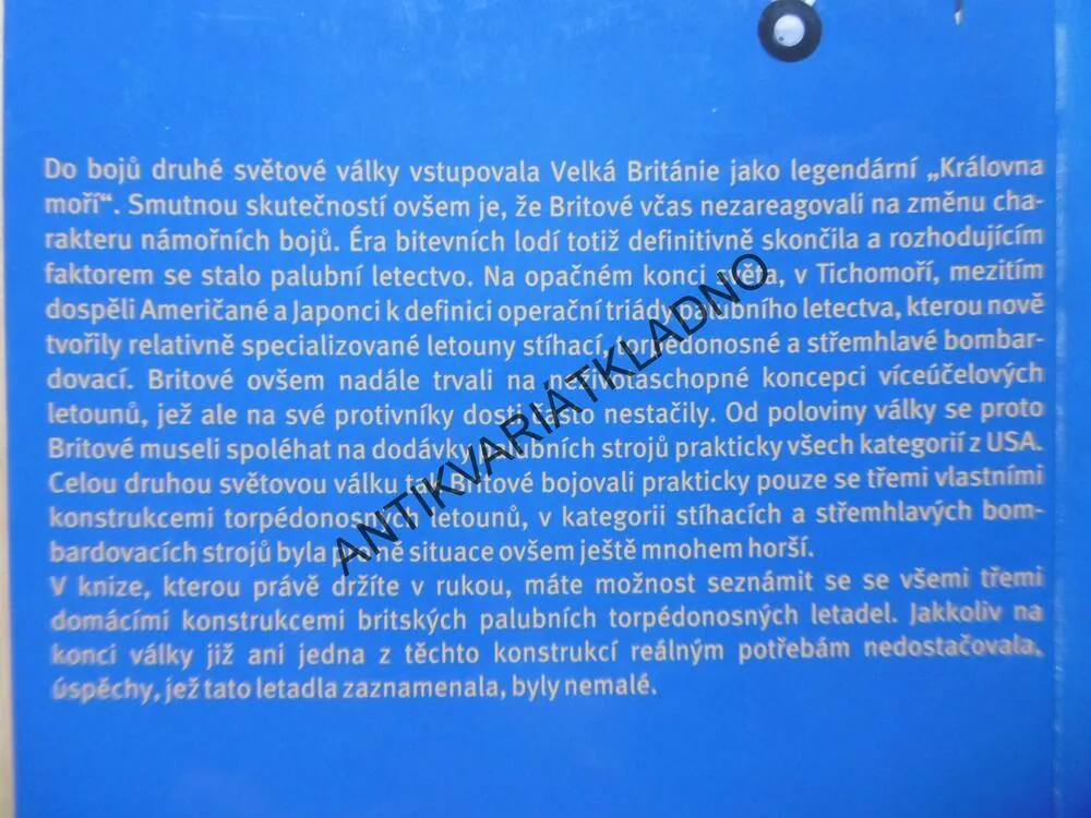 BRITSKÉ PALUBNÍ LETECTVO, NAVRÁTIL,