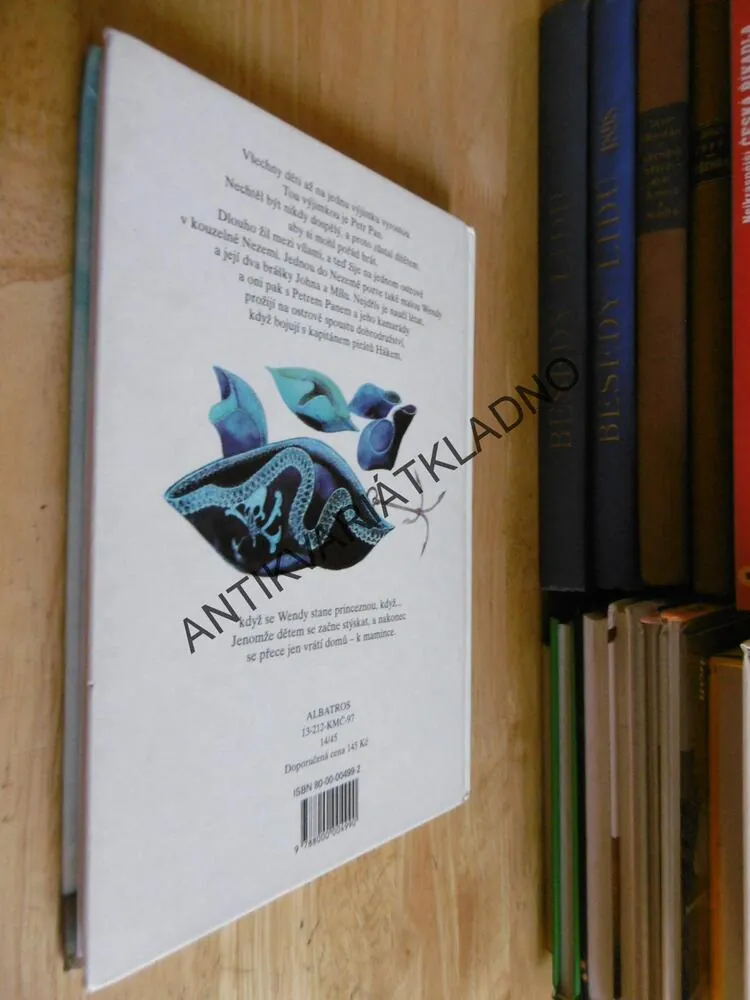 PETR PAN, J.K. BARRIE, **an