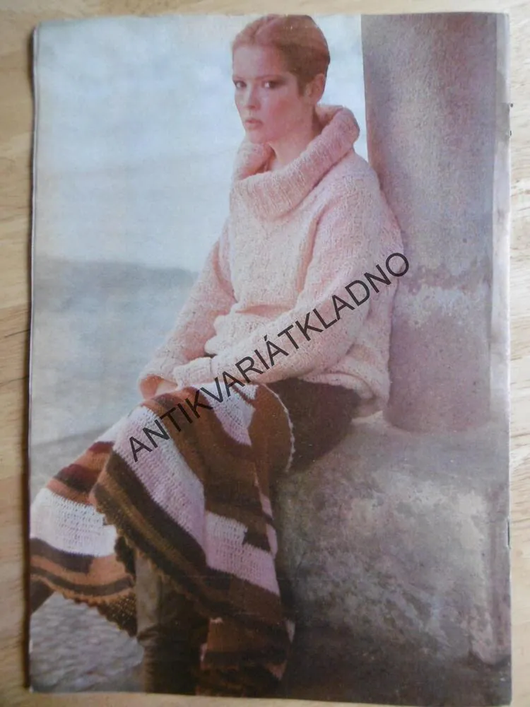 HÁČKOVÁNÍ, MONA, 1979