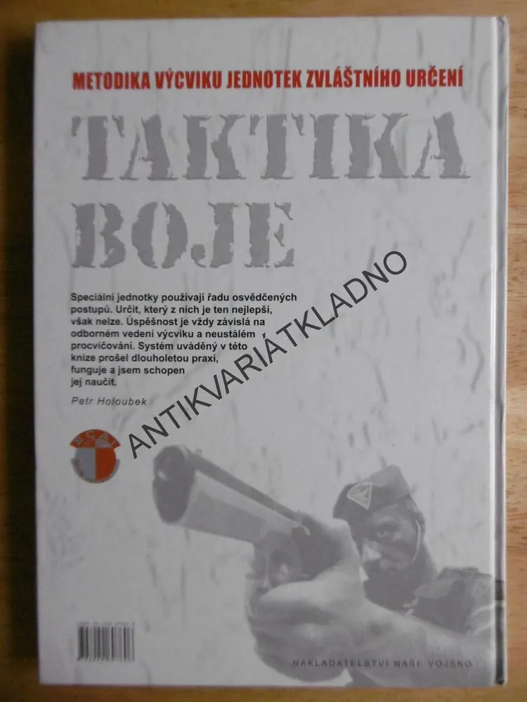 TAKTIKA BOJE, PETR HOLOUBEK, **an 