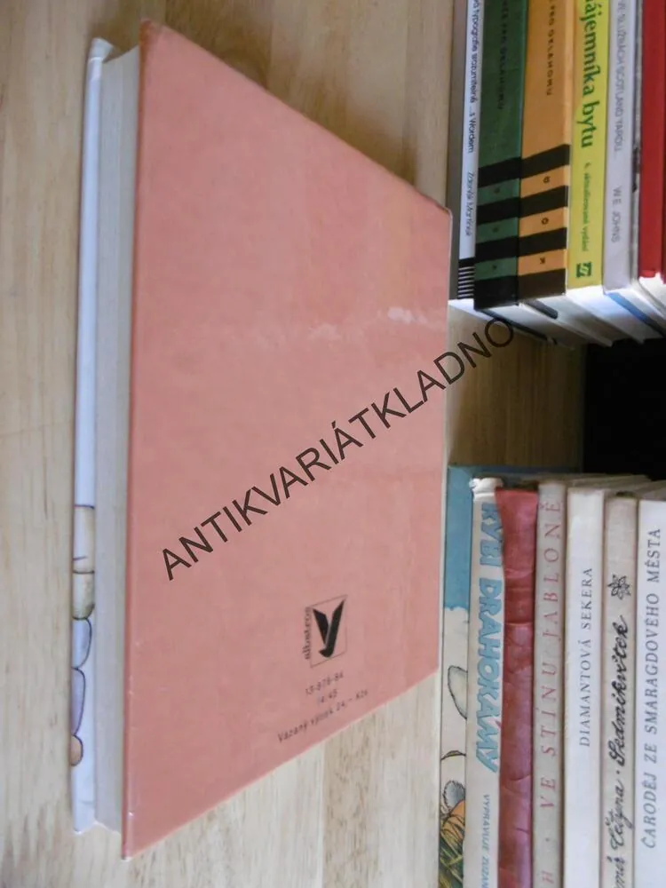 PRÁZDNINY U BABIČKY, EDITH UNNERSTADOVÁ, ZMATLÍKOVÁ, **an