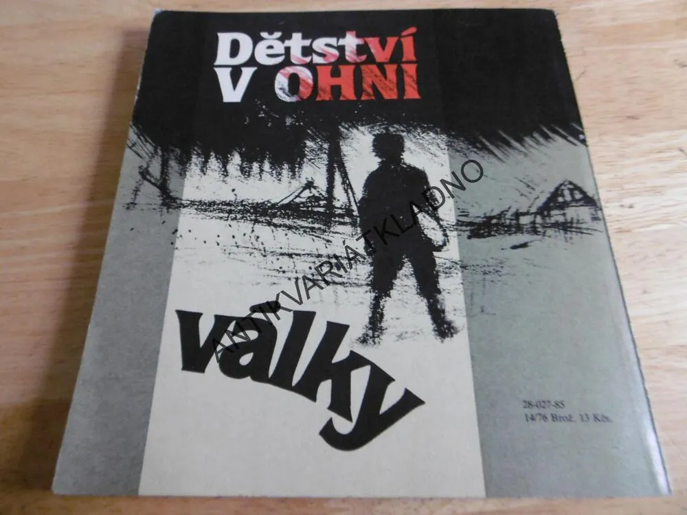 DĚTSTVÍ V OHNI VÁLKY, V.G. GUZANOV, JIŘÍ PETRÁČEK, AZIMUT, **an