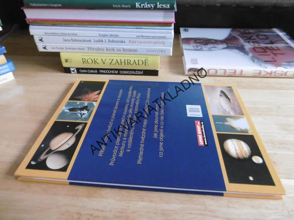 DĚTSKÝ ATLAS VESMÍRU, ROBIN KERROD, **an