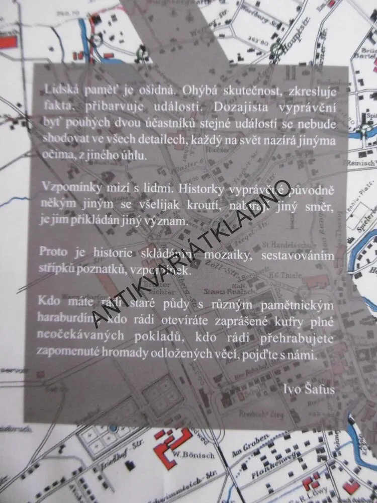 A TADY SEDÁVAL NA ZÁPRAŽÍ..., 