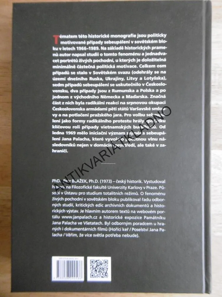 ŽIVÉ POCHODNĚ V SOVĚTSKÉM BLOKU, PETR BLAŽEK,