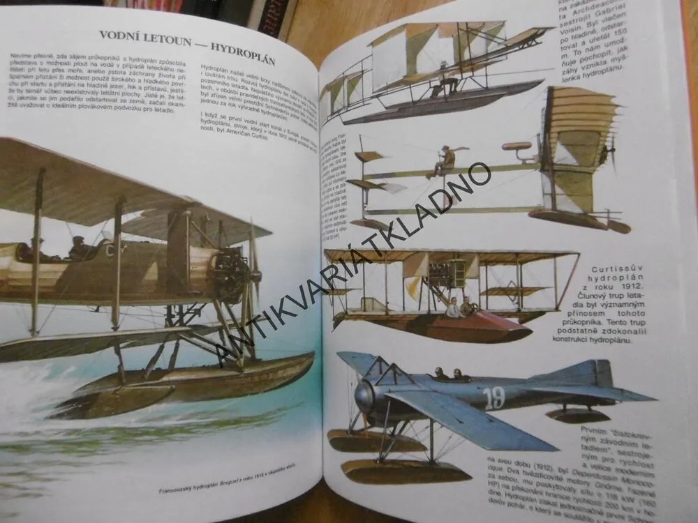 ILUSTROVANÉ DĚJINY LETECTVÍ, 1., OD POČÁTKŮ DO ROKU 1935, SEGRELLES