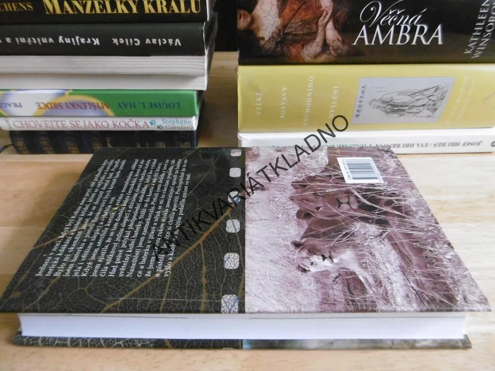 RODINA Z DIVOČINY, KOBIE KRÜGEROVÁ, **an