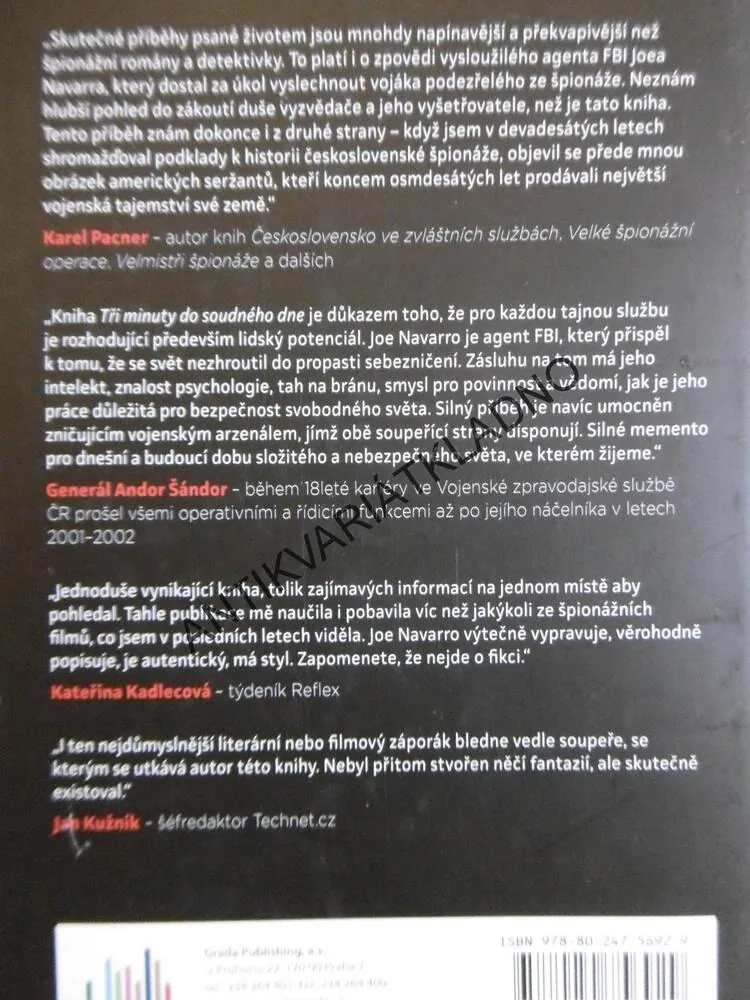 TŘI MINUTY DO SOUDNÉHO DNE, JOE NAVARRO, **an