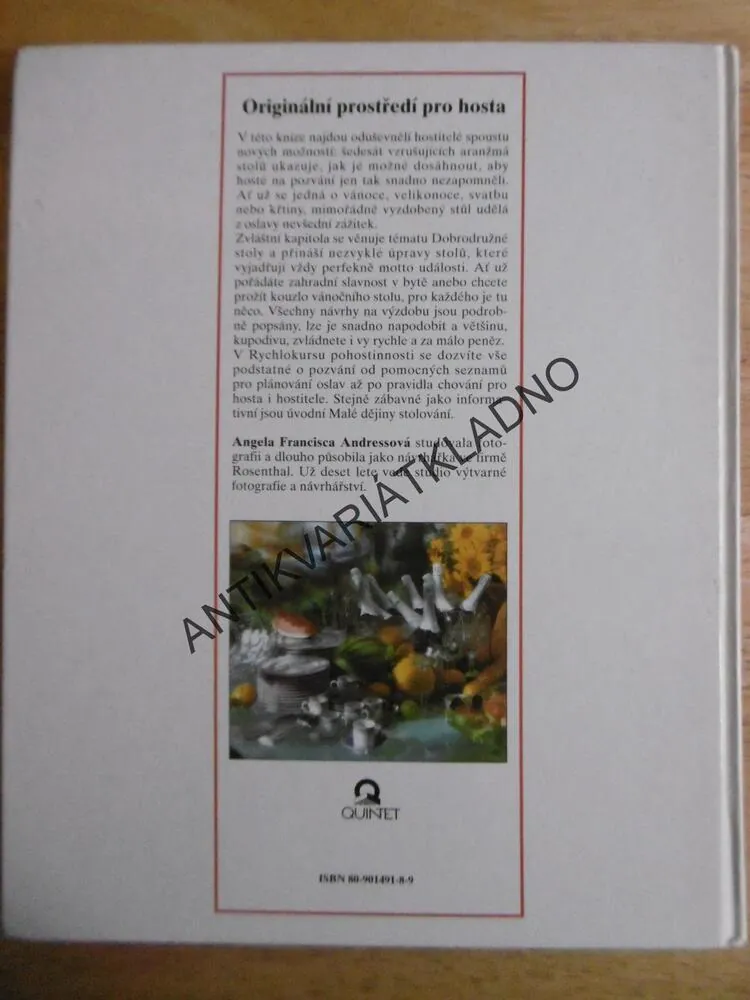 PŘEHLÍDKA SLAVNOSTNĚ PROSTŘENÝCH STOLŮ, **an