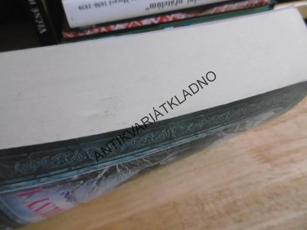 HRA O TRŮNY, PÍSEŇ LEDU A OHNĚ, GEORGE R.R.MARTIN, **an