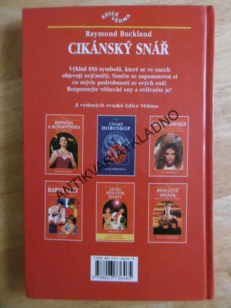 CIKÁNSKÝ SNÁŘ, RAYMOND BUCKLAND, **an