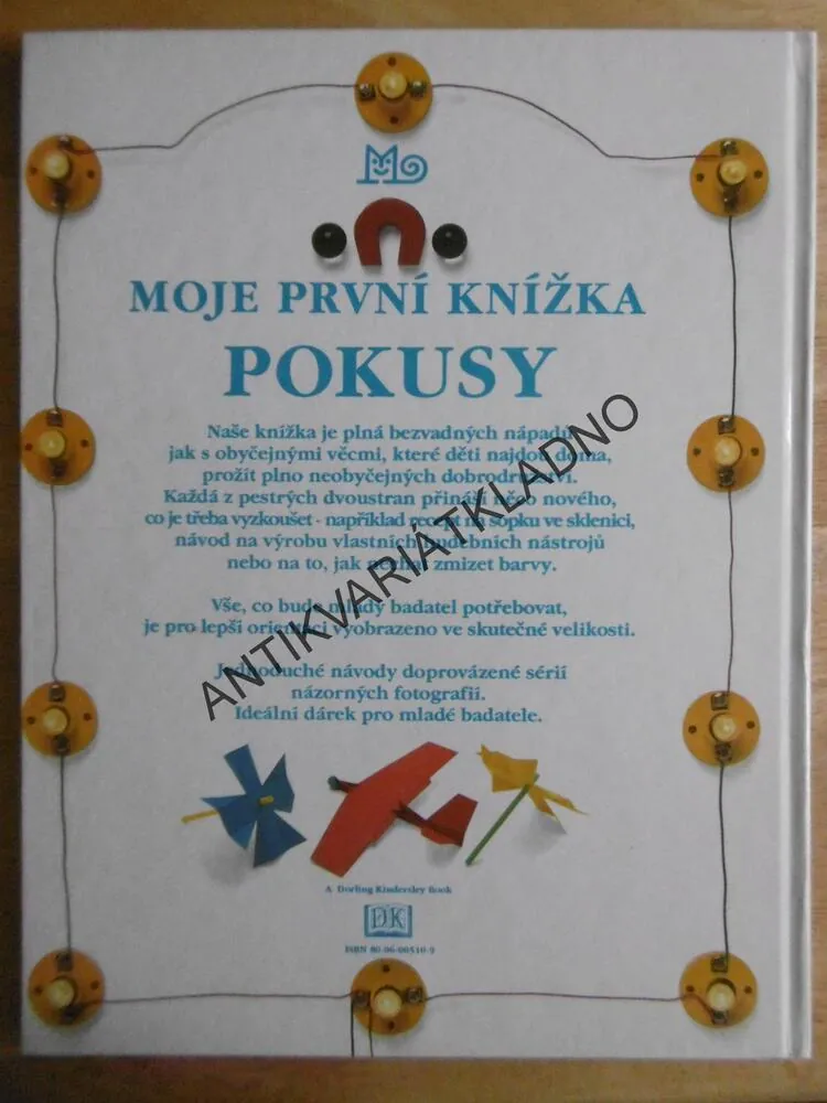 MOJE PRVNÍ KNÍŽKA POKUSY, **an