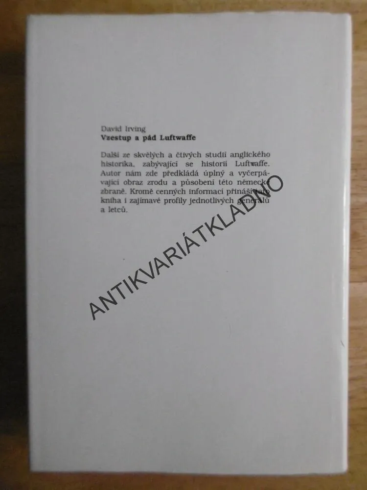 LUFTWAFFE VZESTUP A PÁD, DAVID IRVING, **an