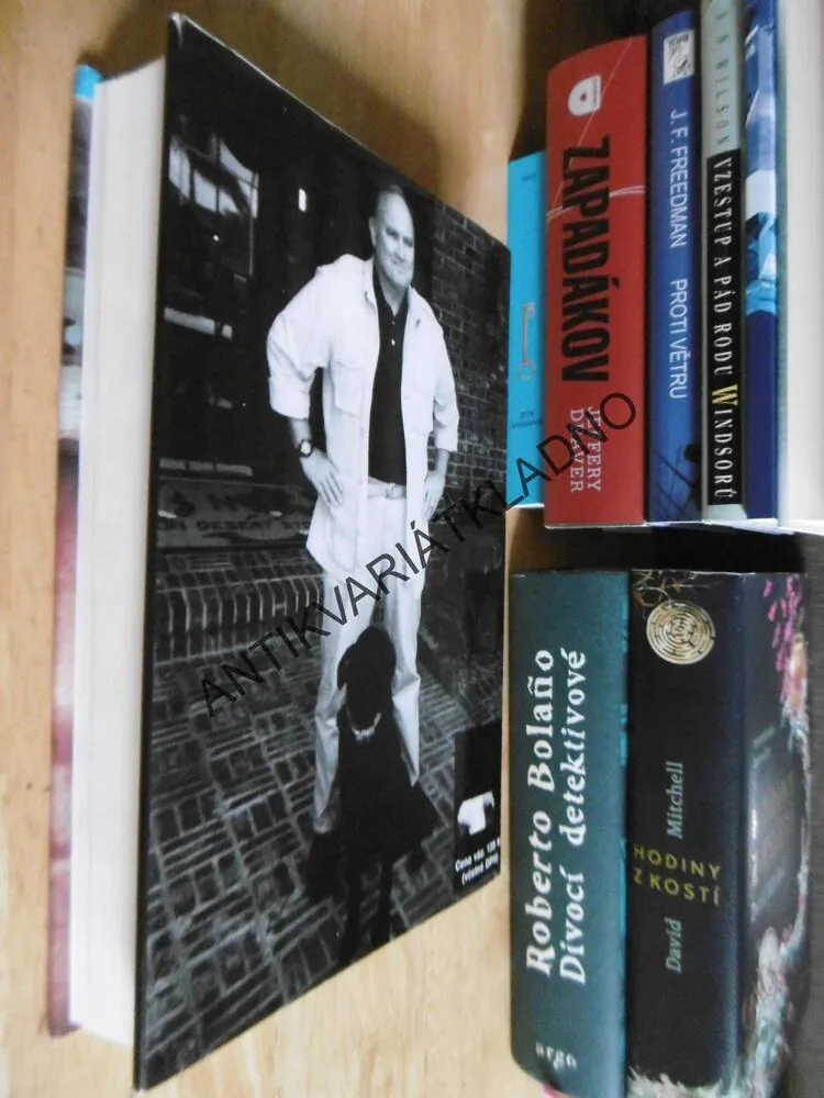 HRDINA POUŠTNÍ BOUŘE, AUTOBIOGRAFIE, GENERAL H. NORMAN SCHWARZKOPF, **an