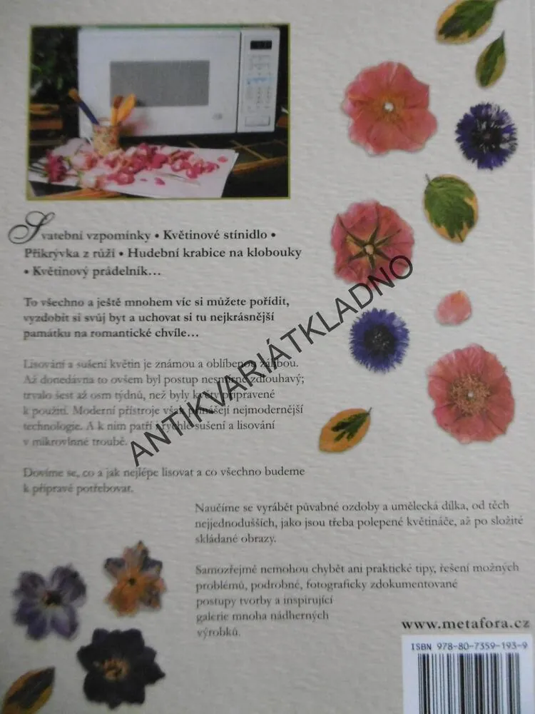 LISOVÁNÍ KVĚTIN V MIKROVLNNÉ TROUBĚ, JOANA SHEENOVÁ, **an