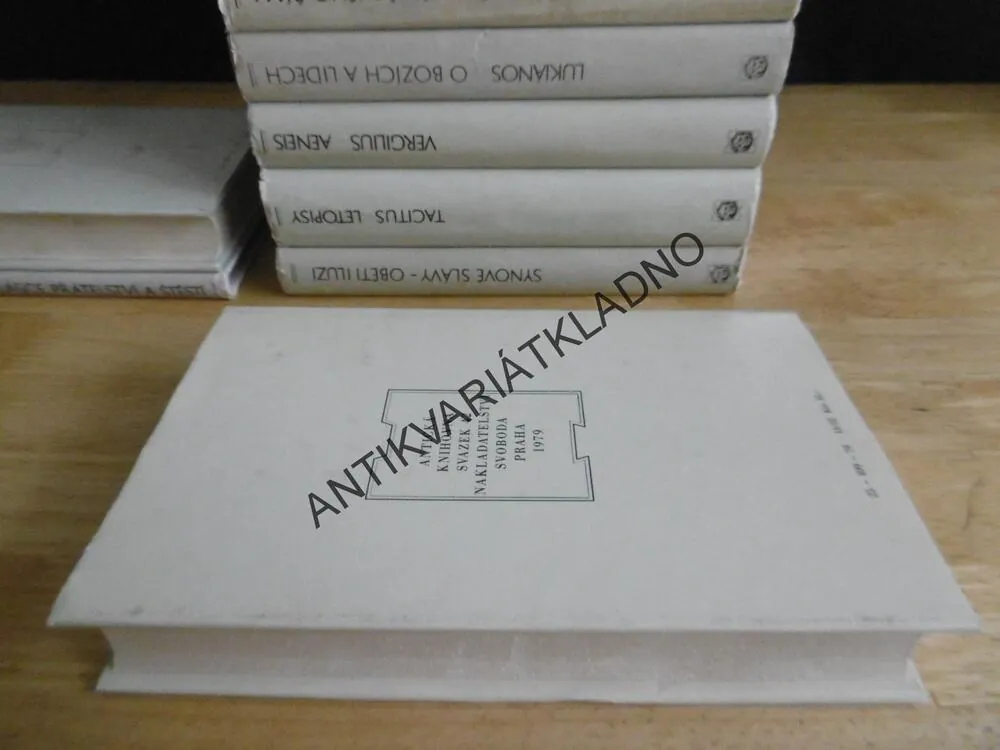 VITRUVIUS, DESET KNIH O ARCHITEKTUŘE, **an