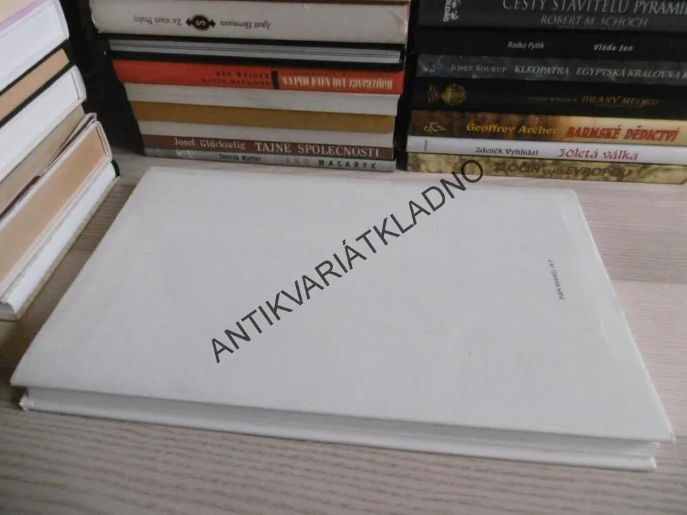 TOULKY ČESKOU MINULOSTÍ, 1., PETR HORA, **an