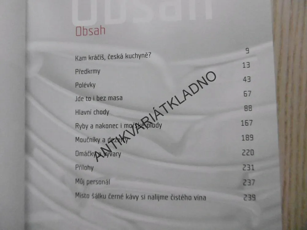 PROSTŘENO BEZ SERVÍTKŮ, ZDENĚK POHLREICH, **an