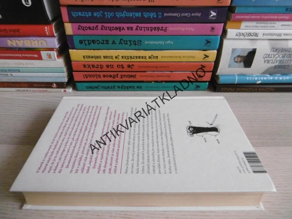 MARTA V ROCE VETŘELCE, PETRA SOUKUPOVÁ, **an