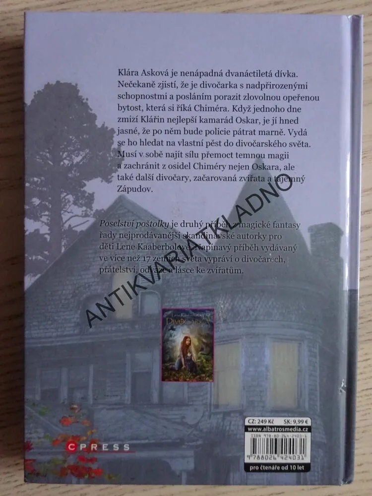 DIVOČARKA, POSELSTVÍ POŠTOLKY, LENE KAABERBOLOVÁ, **an