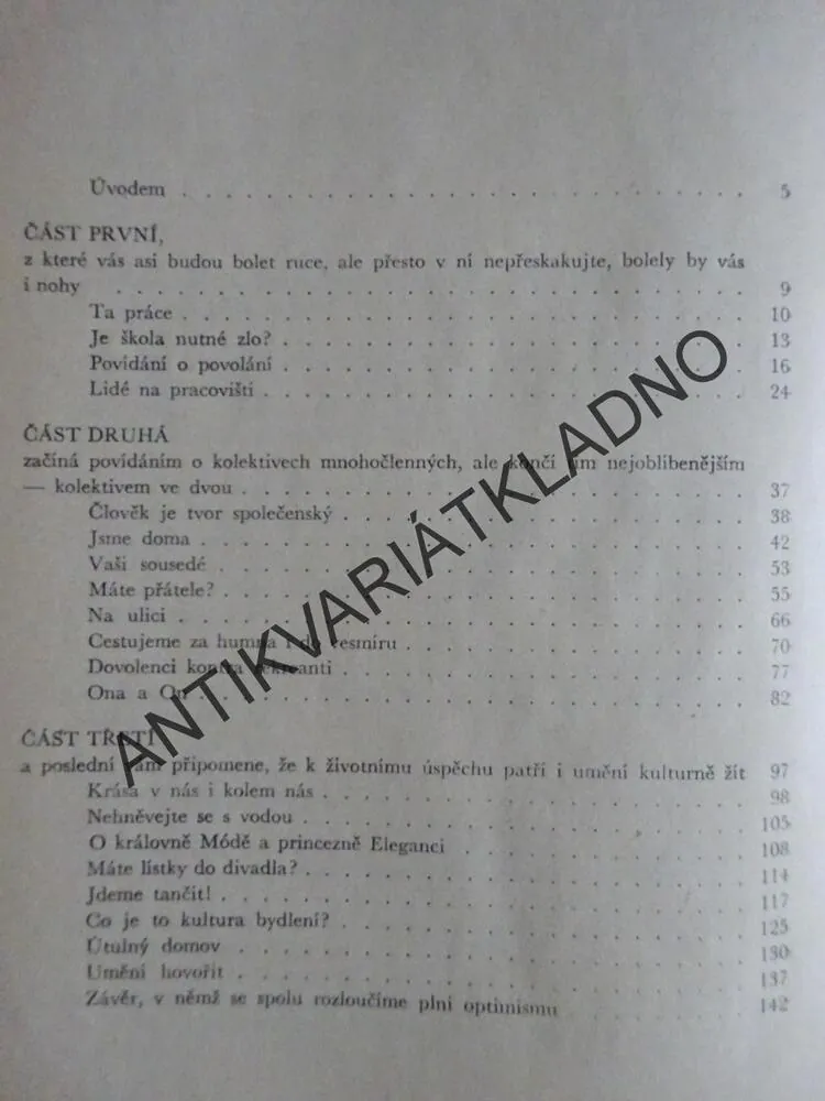 O SLUŠNÉM CHOVÁNÍ FAKTA, MAJOROVÁ, NEPRAKTA, **an