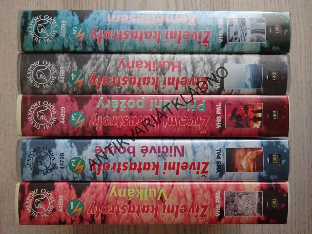 ŽIVELNÍ KATASTROFY, 1-5, VULKÁNY, BOUŘE, POŽÁRY, HURIKÁNY, ZEMĚTŘESENÍ, VHS