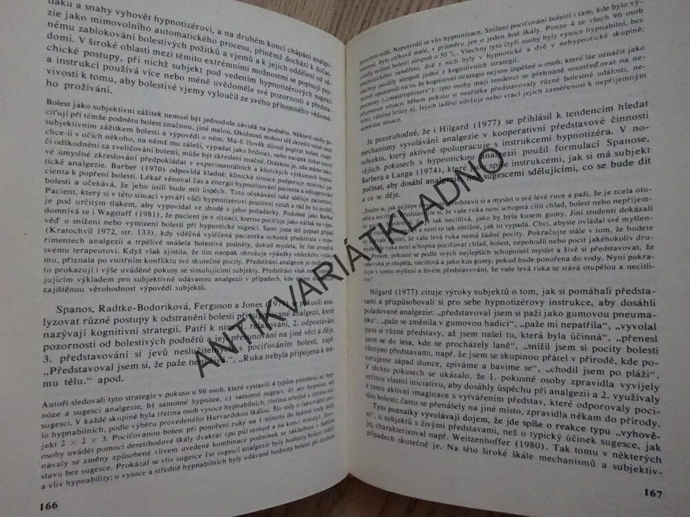 HYPNÓZA, STANISLAV KRATOCHVÍL, **an