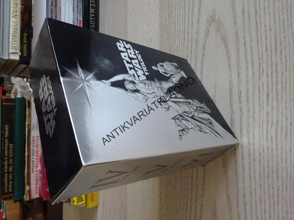 STAR WARS, NOVÁ NADĚJE, IMPÉRIUM VRACÍ ÚDER, NÁVRAT JEDIHO + BONUSOVÝ MATERIÁL, 4X DVD FILM