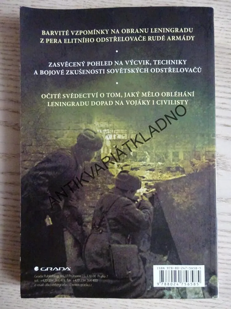 RUDÝ SNAJPR NA VÝCHODNÍ FRONTĚ, JOSIF PILJUŠIN, **an