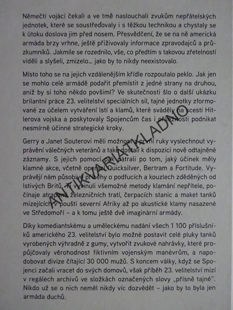 ARMÁDA DUCHŮ, GERRY A JANET SOUTEROVI, **an