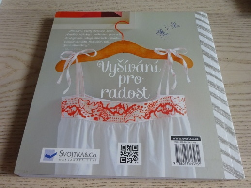 VYŠÍVÁNÍ PRO RADOST, CHRISTINE LEECH, **an