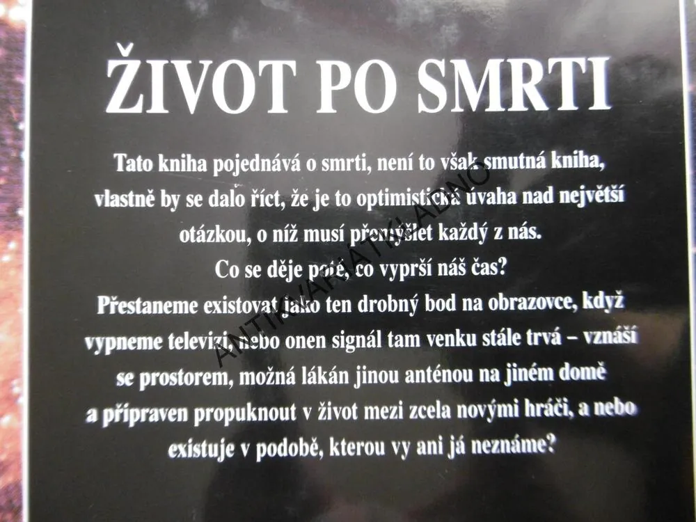ŽIVOT PO SMRTI, ZKOUMÁNÍ ZÁHAD ŽIVOTA A SMRTI, RANDLESOVÁ, HOUGH