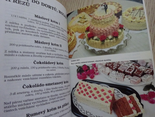 PEČEME NA SVATBY A SLAVNOSTNÍ PŘÍLEŽITOSTI, MIKULOVÁ, HAIKLOVÁ, **an