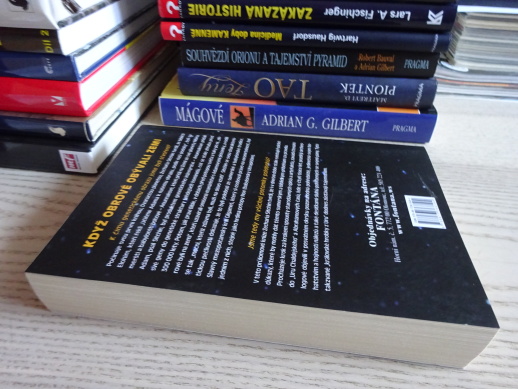 BOHOVÉ, POLOBOHOVÉ A PŘEDKOVÉ LIDÍ, ZECHARIA SITCHIN, **an