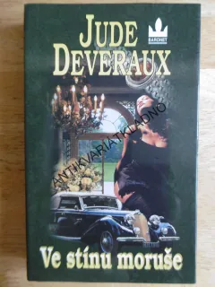 VE STÍNU MORUŠE, JUDE DEVERAUX, **an