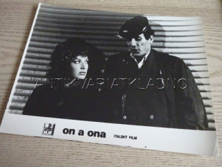 ON A ONA, FOTOSKA FILM IT 2258