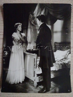 ČERVENÝ A ČERNÝ, FOTOSKA FILM FR 3361
