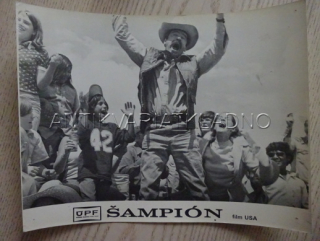 ŠAMPIÓN, FOTOSKA FILM USA 3670
