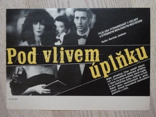 POD VLIVEM ÚPLŇKU, FILMOVÝ LETÁK