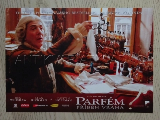 PARFÉM: PŘÍBĚH VRAHA, DUSTIN HOFFMAN, FOTOSKA FILM USA 5749