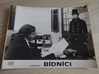 BÍDNÍCI, A. PERKINS, FOTOSKA FILM GB 6646