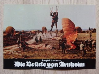PŘÍLIŠ VZDÁLENÝ MOST, FOTOSKA FILM USA 7039