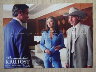 NESNESITELNÁ KRUTOST, G. CLOONEY, C. ZETA-JONES, FOTOSKA FILM USA 7776