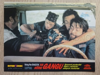 VE STÍNU GANGU, C. SHEEN, FOTOSKA FILM USA 9360