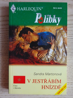 V JESTŘÁBÍM HNÍZDĚ, SANDRA MARTONOVÁ, **an