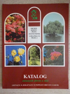 KATALOG OKRASNÝCH DŘEVIN A RŮŽÍ, **an