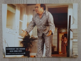 VYHOĎ MÁTI Z VLAKU, D. DEVITO, FOTOSKA FILM USA 10756